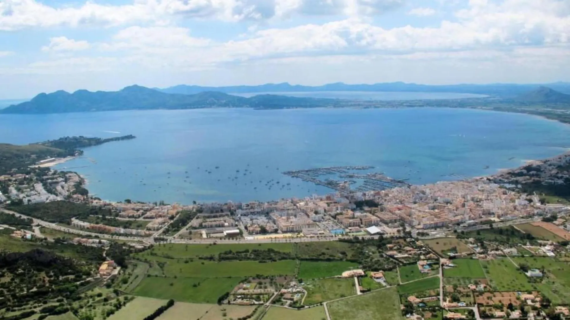 Apartment In Alcudia Near Alcudia Beach إسبانيا